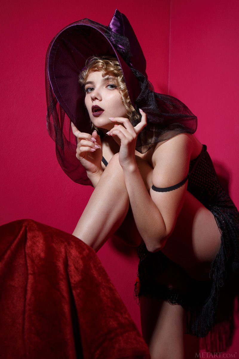 Анастасия, 19 лет, 4 размер груди